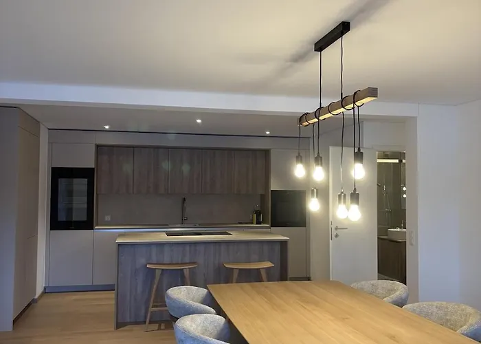 Apartment Cozy With And Mountain View