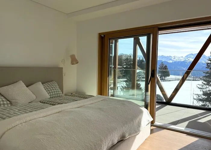 Cozy With And Mountain View
